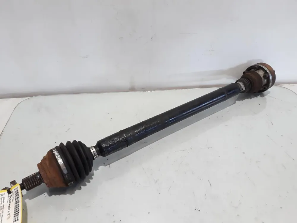 Antriebswellen und Gelenkwellen gebraucht VW PASSAT (3C, 05/07-) Baujahr 2006 Abverkauf