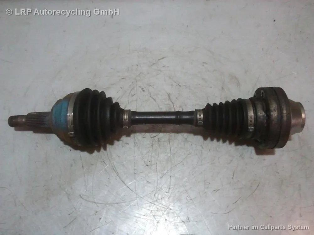 Expressversand Antriebswellen und Gelenkwellen gebraucht VW TOUAREG (7L6) Baujahr 2009