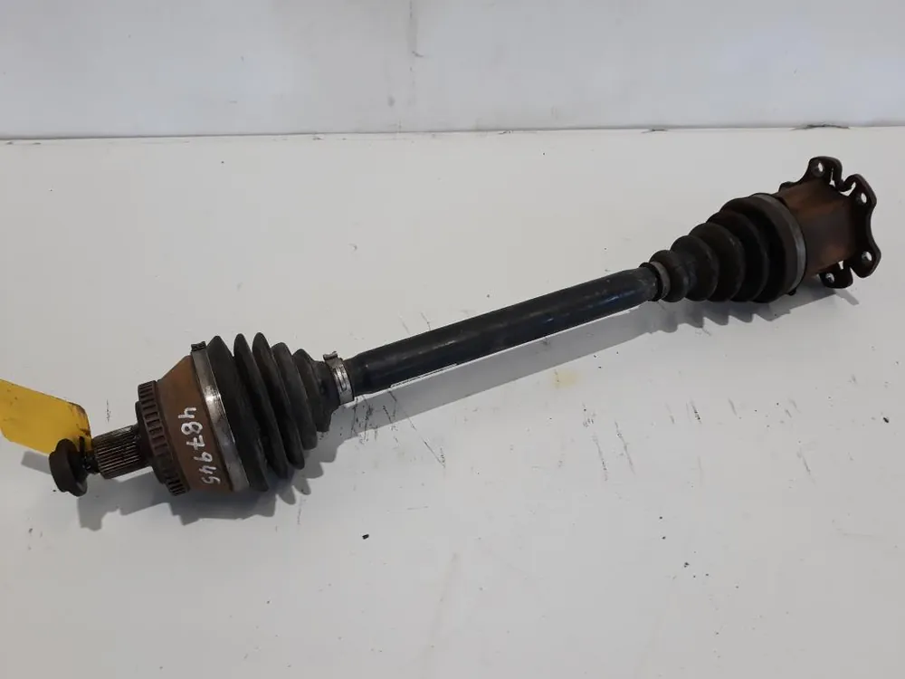 Antriebswellen und Gelenkwellen gebraucht AUDI A4 LIM/AVANT (8E) Baujahr 2002 Beliebt