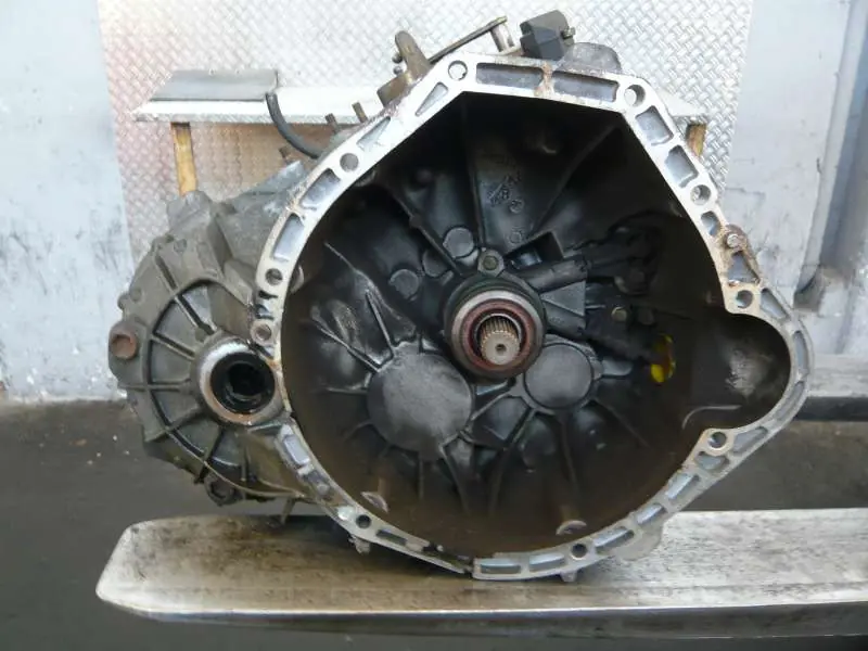 Getriebe und Differential gebraucht MERCEDES-BENZ VITO VSA638/WDF638 Baujahr 2002 Nur Für Kurze Zeit