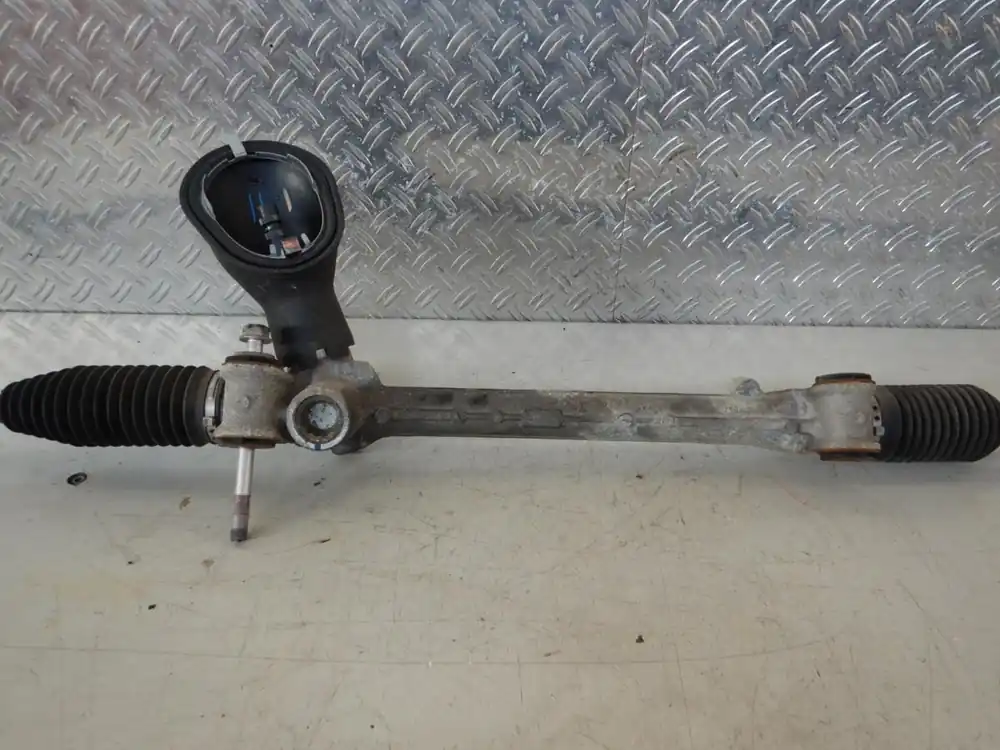 Markenprodukt Getriebe und Differential gebraucht TOYOTA YARIS Baujahr 2013