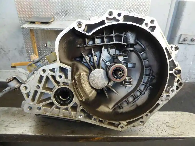 Getriebe und Differential gebraucht OPEL CORSA D AB 10/06 Baujahr 2011 Rabatt