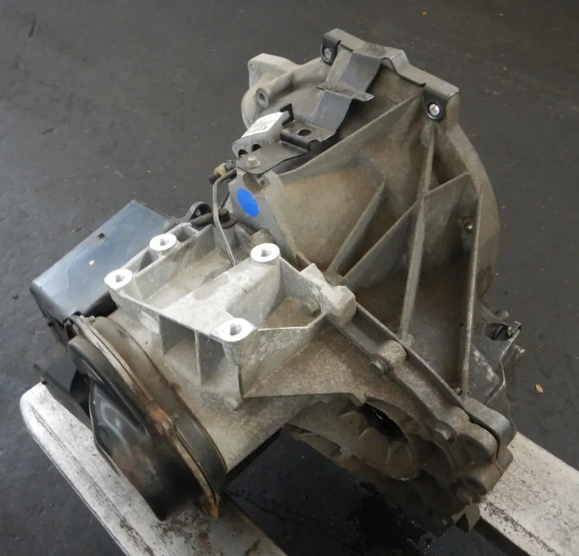 Direkt Vom Hersteller Getriebe und Differential gebraucht FORD FIESTA (CCN) Baujahr 2013