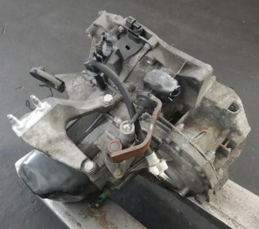 Letzte Chance Getriebe und Differential gebraucht DACIA LOGAN II Baujahr 2013