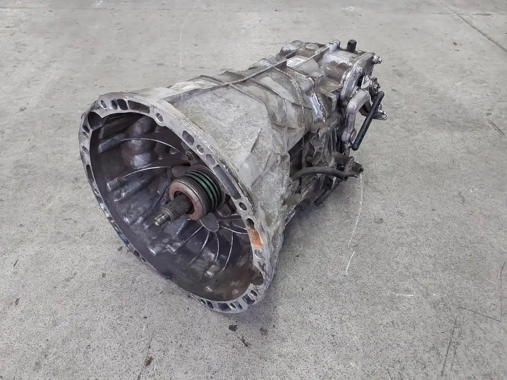 Getriebe und Differential gebraucht MERCEDES-BENZ VITO (BM 639) Baujahr 2011 Aktuell