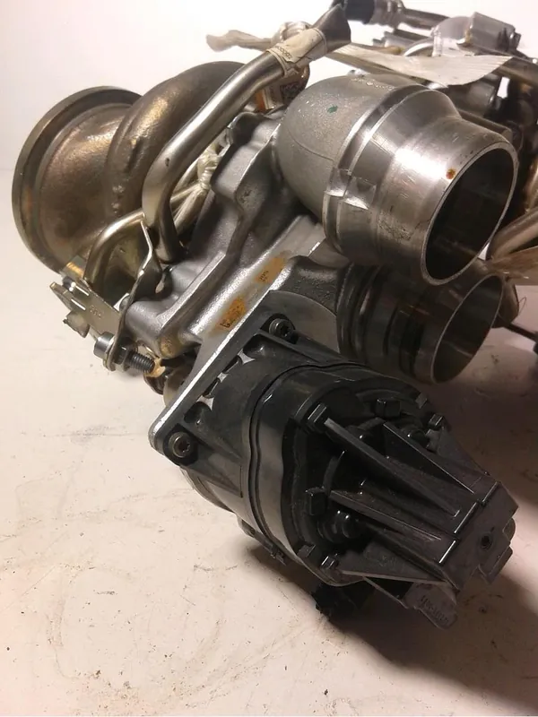 Turbolader und Luftzufuhr gebraucht BMW 7-ER REIHE G11/12 Baujahr 2015 Schneller Versand