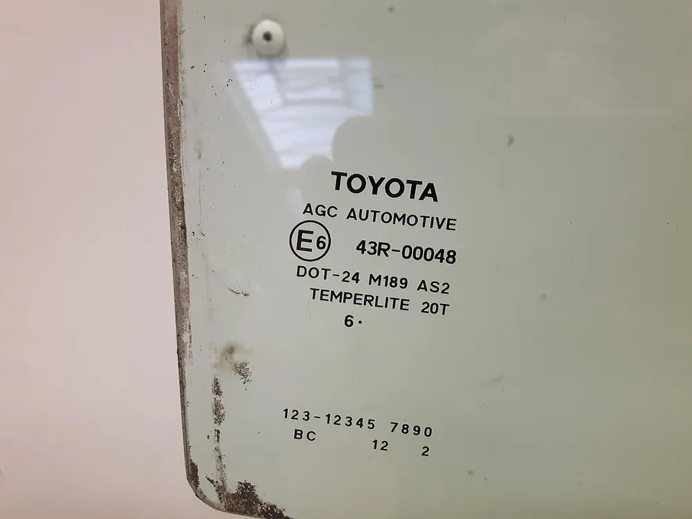 Top-Angebot Türscheiben, Seitenscheiben gebraucht TOYOTA AURIS (E15J) Baujahr 2007