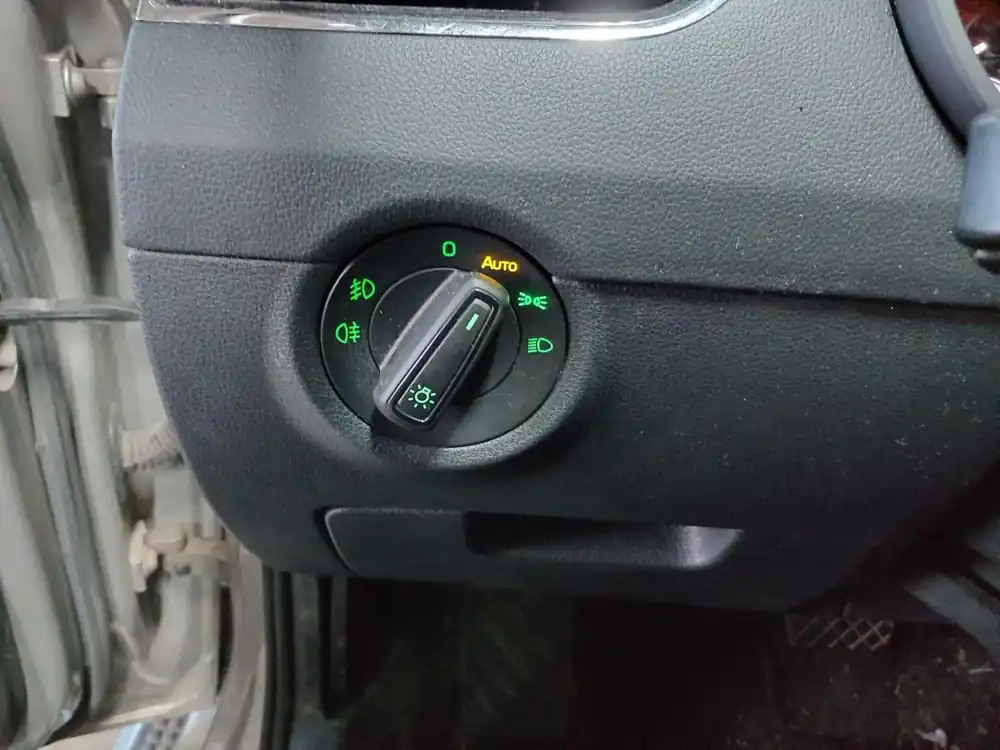 Saisonangebot Armaturen gebraucht SKODA OCTAVIA III 5E Baujahr 2018