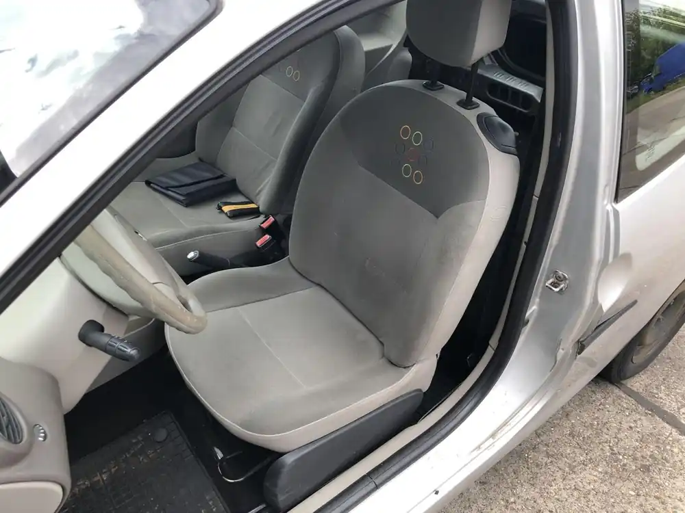 Sitze, Sitzbänke gebraucht RENAULT TWINGO (C/GN0,6/07-) Baujahr 2009 Direkt Vom Hersteller