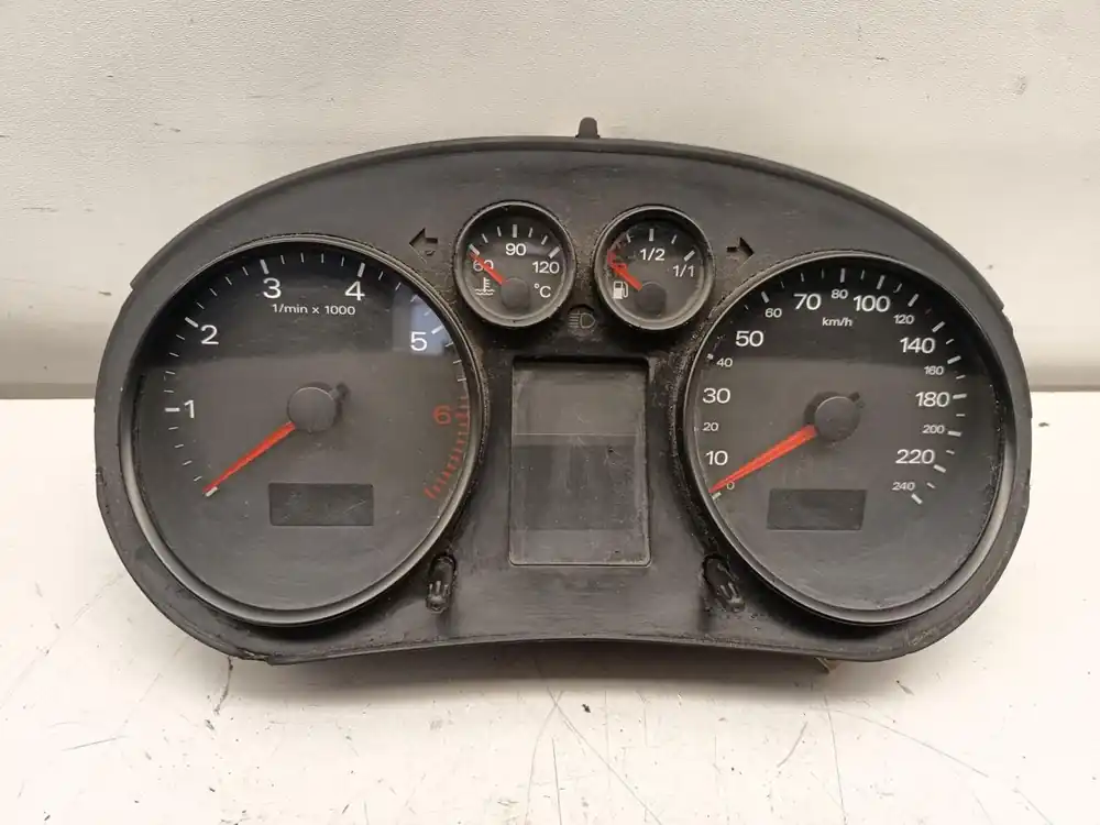 Neu Im Sortiment Armaturen gebraucht AUDI A2 Baujahr 2001