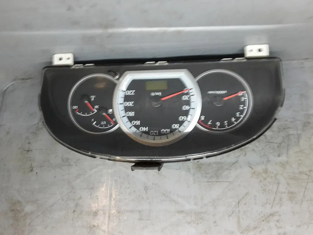 Beliebt Armaturen gebraucht CHEVROLET-DAEWOO NUBIRA/LACETTI AB´03 Baujahr 2004