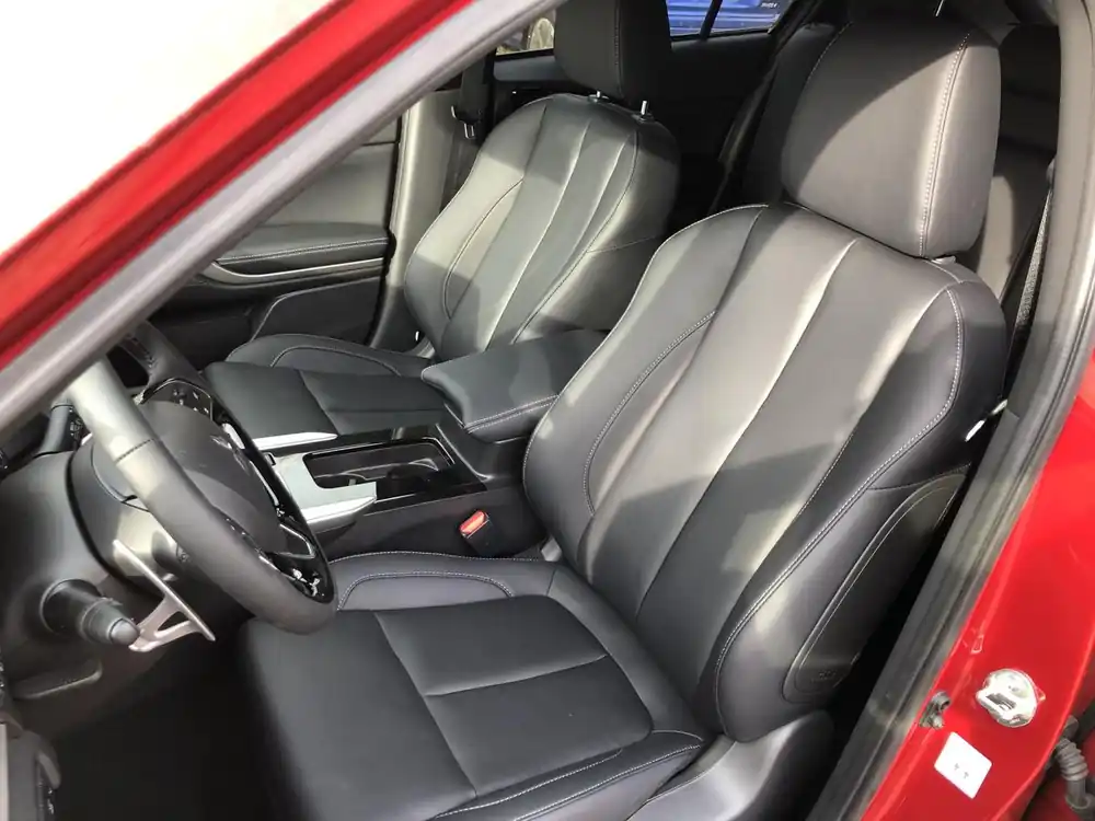 Sitze, Sitzbänke gebraucht MITSUBISHI Eclipse Cross Baujahr 2024 Aktuell