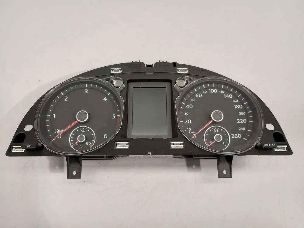 Meistverkauft Armaturen gebraucht VW PASSAT (3C/36) Baujahr 2011