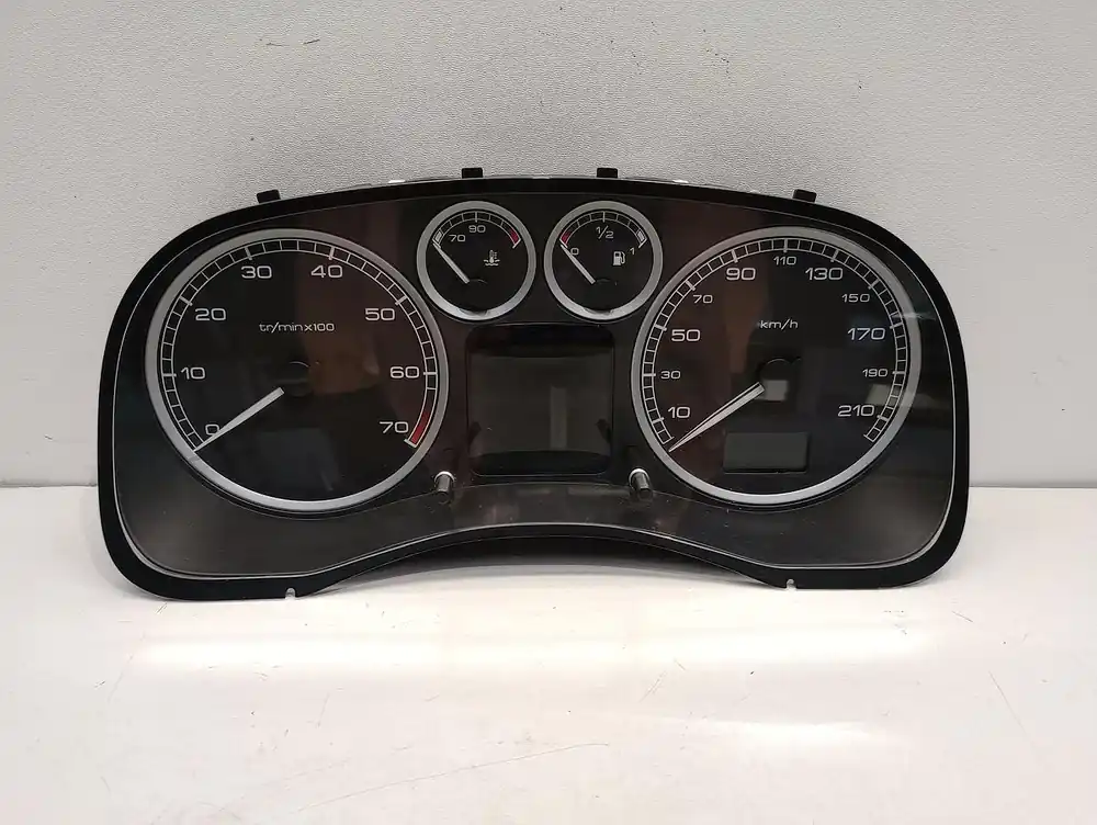 Armaturen gebraucht PEUGEOT PEUGEOT 307 LIM/3-5T Baujahr 2002 Saisonangebot