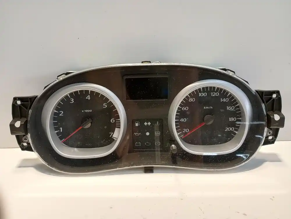Armaturen gebraucht DACIA DUSTER Baujahr 2012 Top-Preis