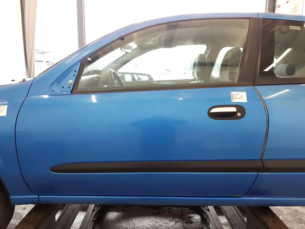 Bestpreis Türen gebraucht NISSAN ALMERA (N16,AB´00) Baujahr 2000