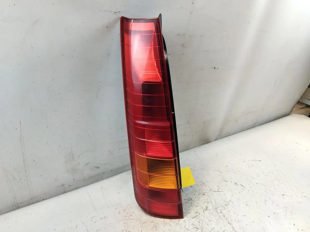 Sonstiges gebraucht MITSUBISHI SPACE RUNNER Baujahr 1999 Geprüft
